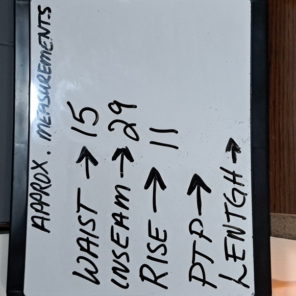 American Eagle DISTRESSED Jean - Picture 4 of 8